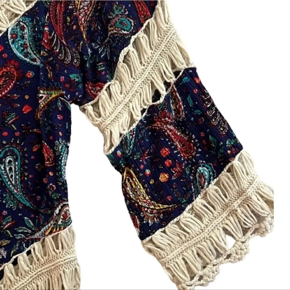 EC LOVE J BOHO PAISLEY PRINT CROCHET TRIM PULL-OVER BLOUSE SZ. M